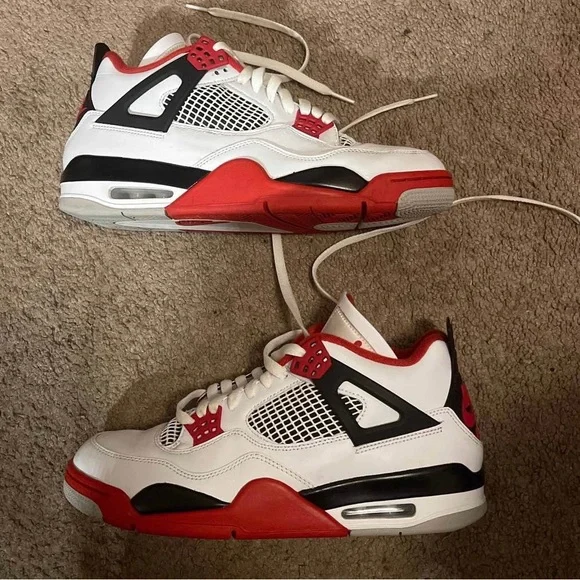 Air Jordan 4 Retro OG 'Fire Red' 2020 size 10